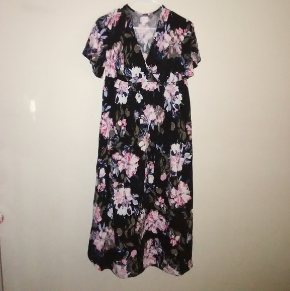 Isabel Maternity by Ingrid & Isabel Dresses & Skirts - Isabel maternity dress pullover floral design